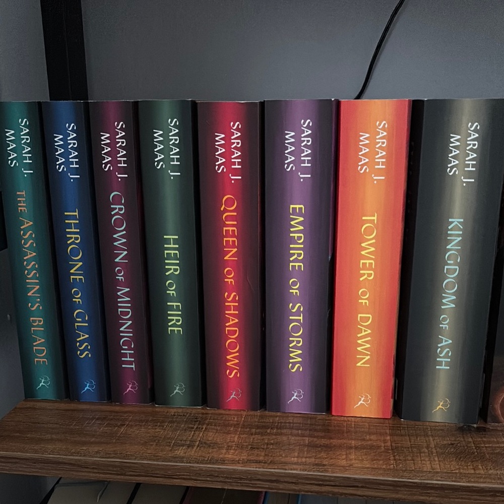 The Throne of Glass Series Books 1 - 8 Set by Sarah J Maas